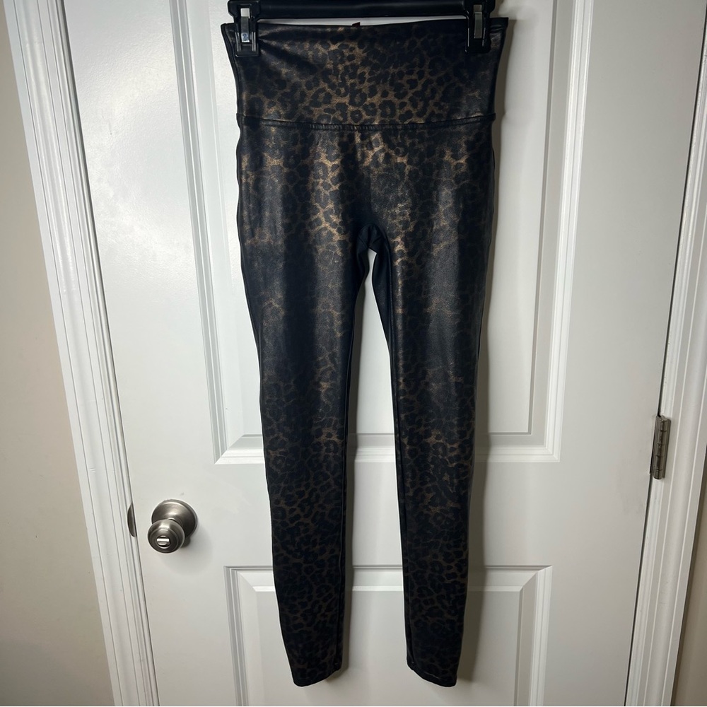 SPANX Leopard Faux Leather Leggings - Picture 2 of 7